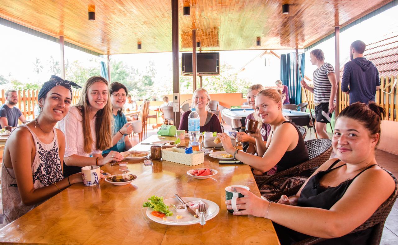 Vongprachan Backpackers Hostel Luang Prabang Exterior foto